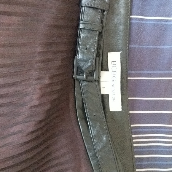 BCBGeneration skirt - Picture 2 of 4